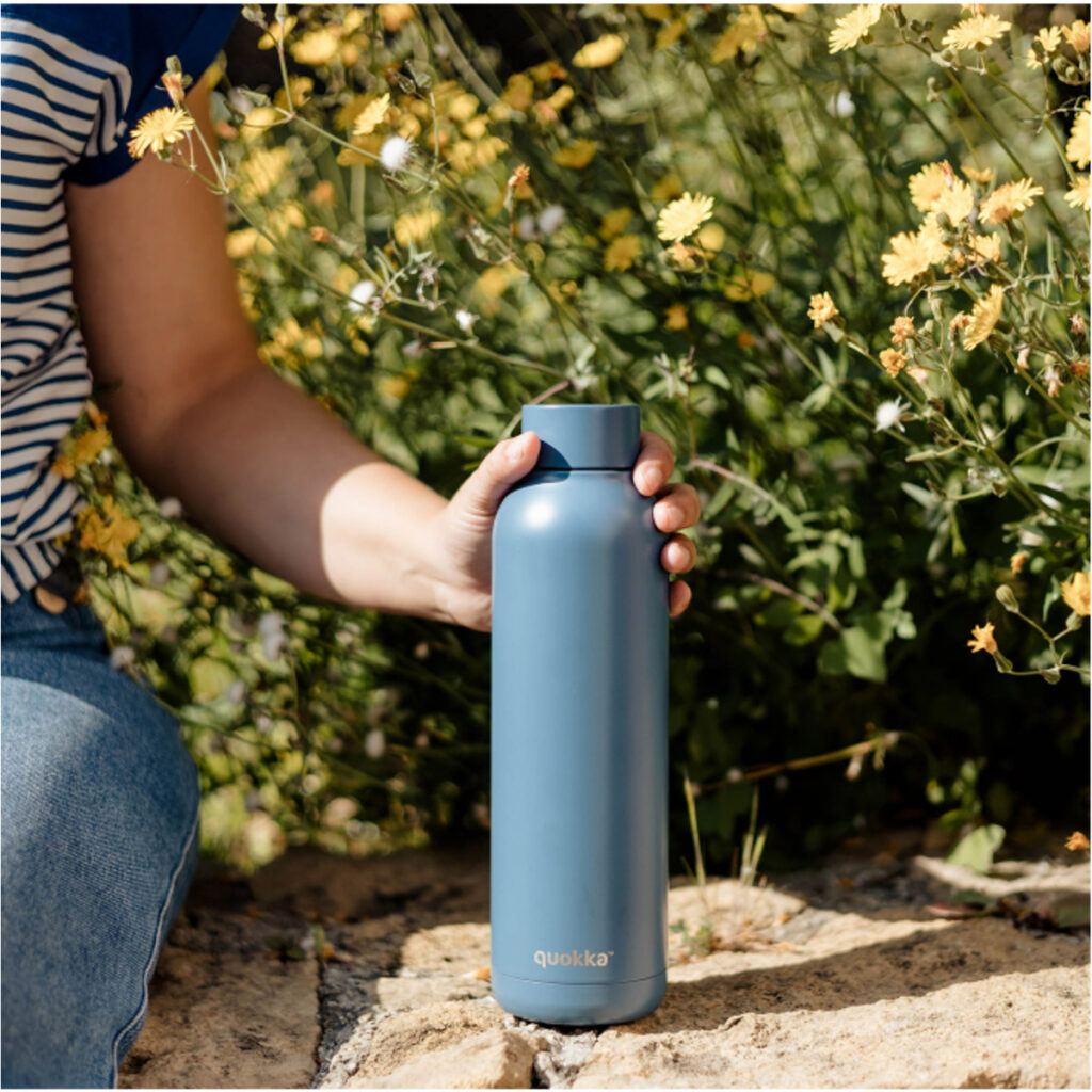 QUOKKA fľaša 630 ml – STONE BLUE